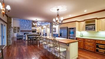 House (Perfect View) | Exterior