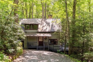Exterior - The Dog House - Romantic, Hot Tub, Creekside, Firepit  Perfect couples getaway! (Boone)