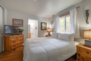 4 bedrooms, free WiFi, bed sheets