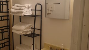 Bathroom - Rosewood Apartments (Joliet)