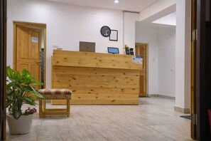 Reception - Hotel Malik Residency (Leh)