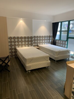 Executive Apartment | Desk, laptop workspace, free WiFi - Pensao Elegante (Macau)