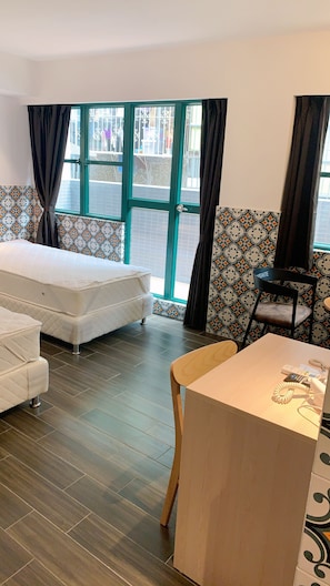 Executive Apartment | Desk, laptop workspace, free WiFi - Pensao Elegante (Macau)