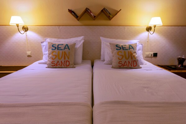 2 bedrooms, in-room safe, iron/ironing board, travel crib - Apartments complex is the ideal place for family accommodation in Crete, (Σταλίδα)