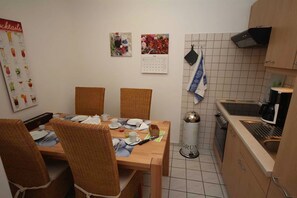 Kühlschrank, Ofen, Geschirrspüler