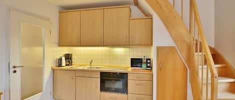 Frigorifero, microonde, forno, lavastoviglie