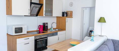 Fridge, oven, dishwasher, electric kettle
