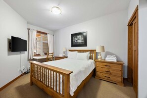 Condo, 2 Bedrooms | 2 bedrooms, free WiFi