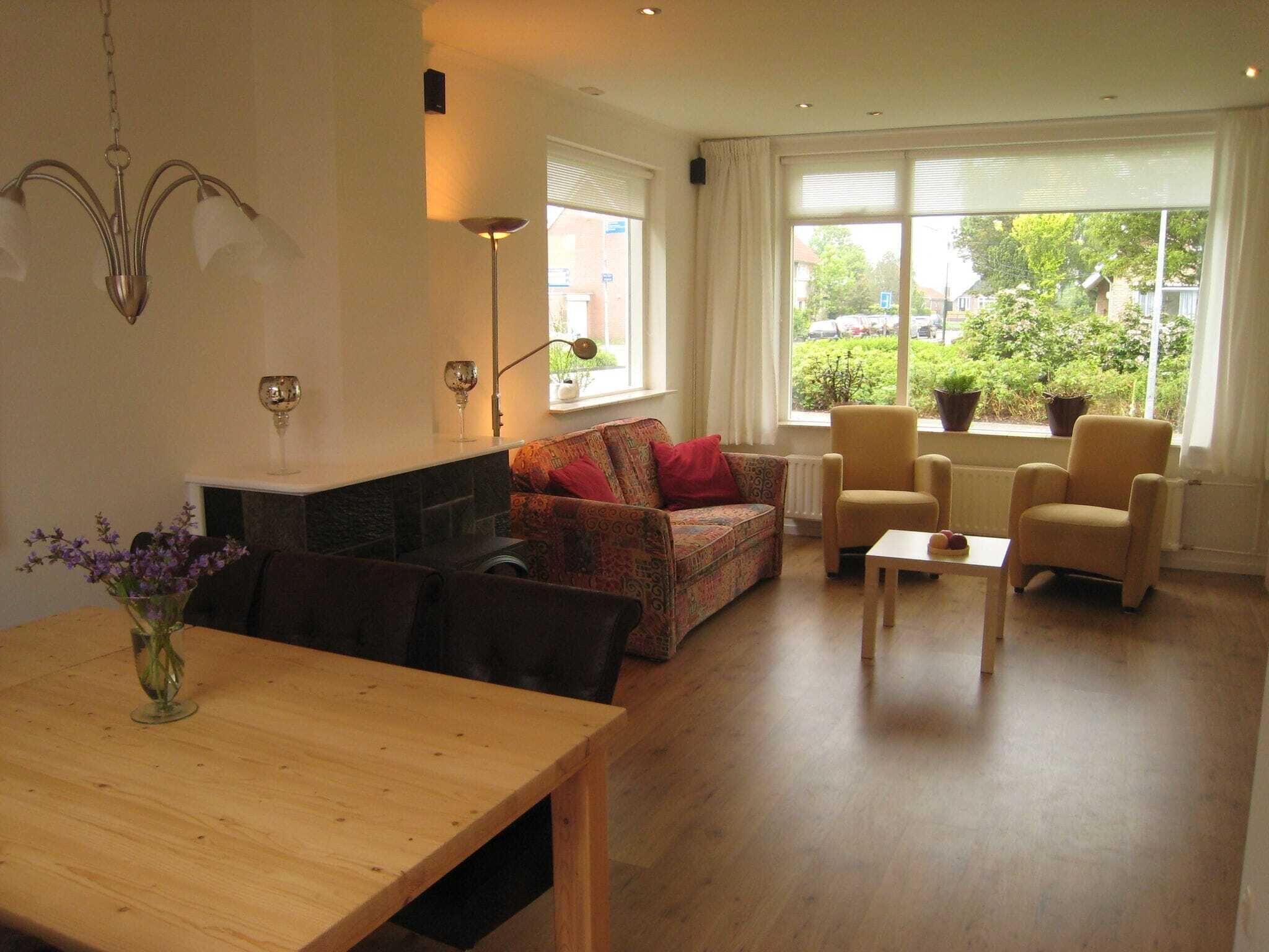 Fernseher, Kamin, DVD-Player, Stereoanlage