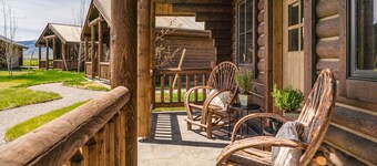 Beautiful Log Cabin in Paradise Valley, Montana