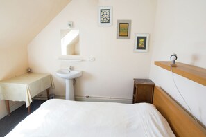 3 bedrooms, WiFi