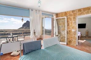 1 camera, ferro/asse da stiro, Wi-Fi gratuito, lenzuola