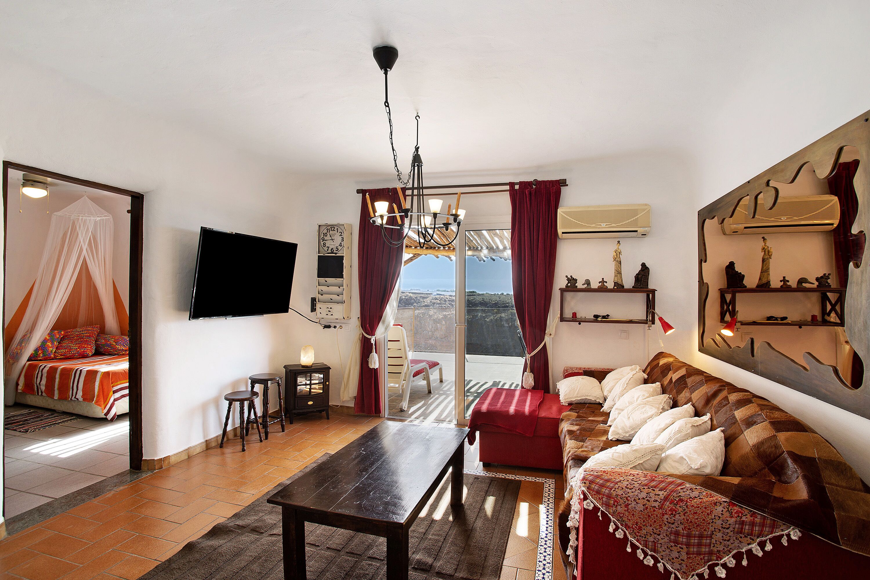 2 dormitorios, tabla de planchar con plancha, wifi gratis y ropa de cama