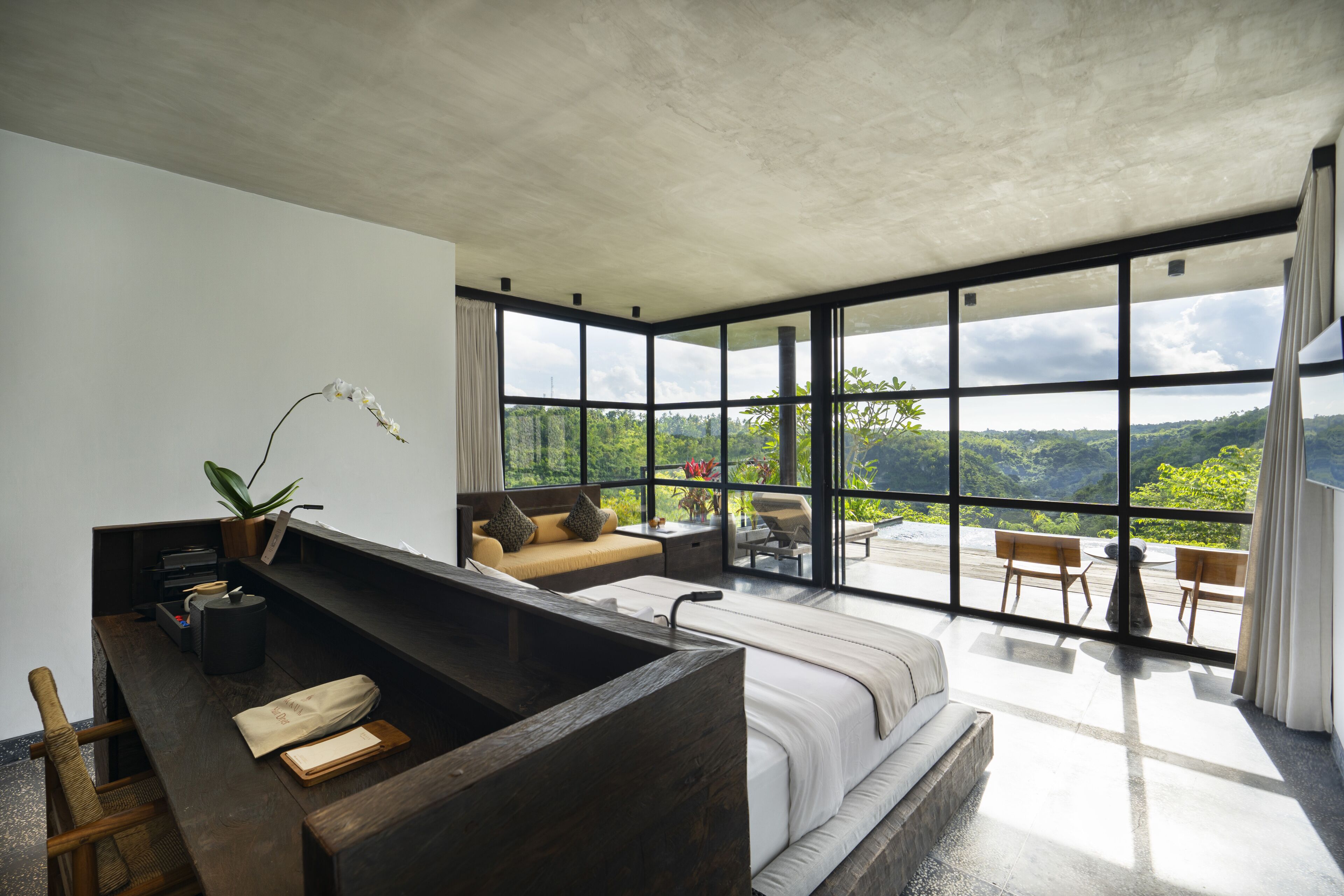 Room, 2 Bedrooms, Hot Tub (Suite Pool Villa) | Minibar, in-room safe, individually furnished, desk