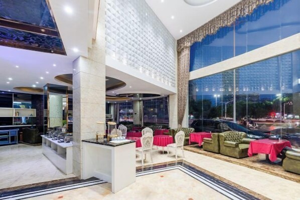 Restaurant - ShangPing xifeng Hotel (Xinfeng)