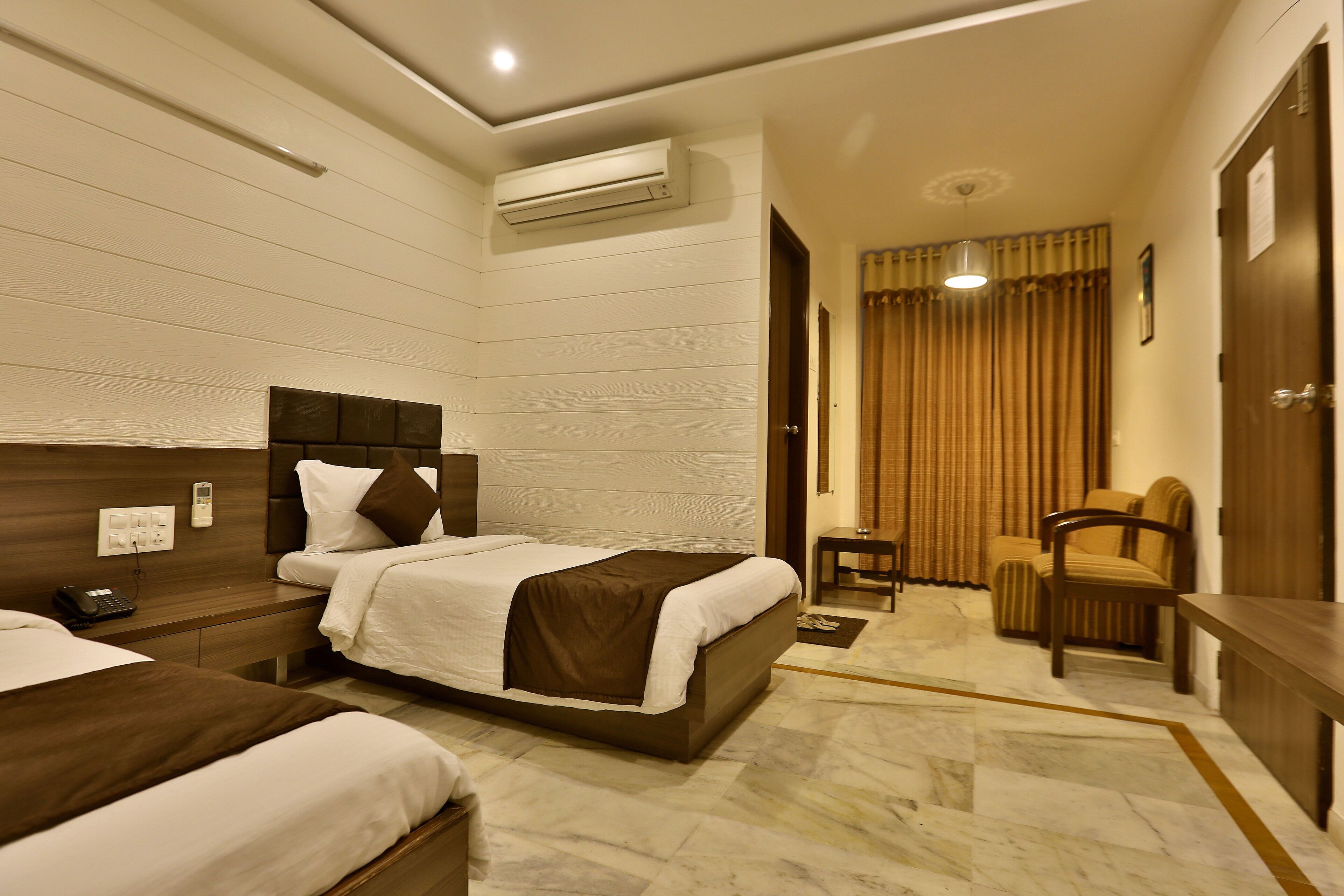 Premium Room | Free WiFi, bed sheets