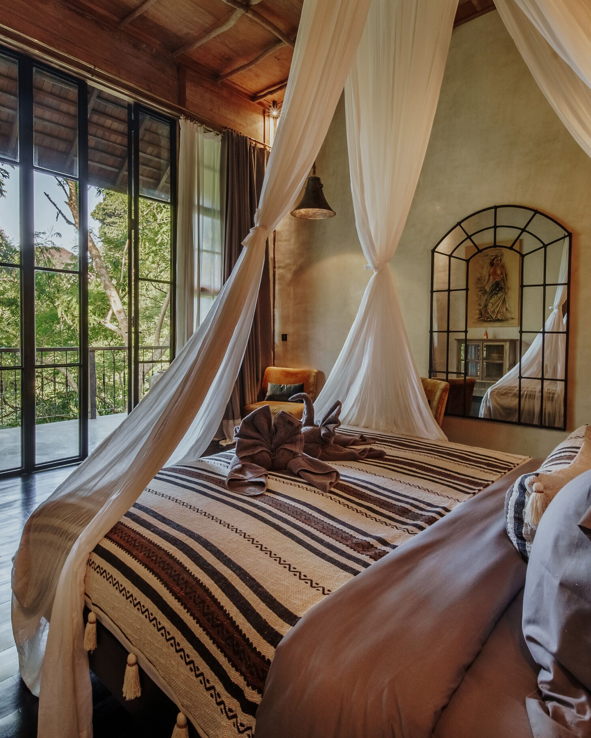 4 bedrooms, WiFi, bed sheets