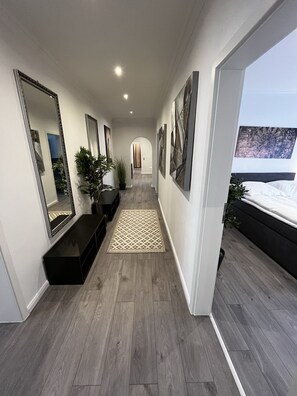 4 Schlafzimmer, Reisekinderbett, WLAN, Bettwäsche