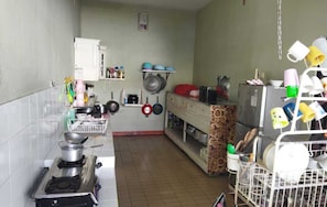 Fridge, stovetop, rice cooker, griddle