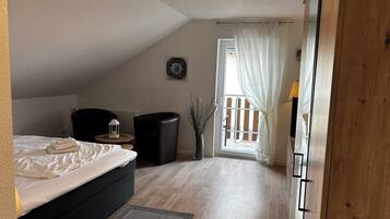 1 chambre, fer et planche Ă repasser, Wi-Fi gratuit, draps fournis