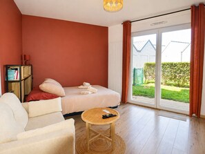 Iron/ironing board, WiFi, bed sheets - La Patoune - Garden/50m from the beach/Wifi/Parking (Courseulles-sur-Mer)
