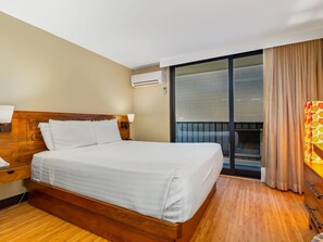 1 bedroom, iron/ironing board, Internet