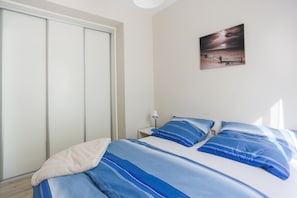 Standard Apartment | 1 bedroom, iron/ironing board, free WiFi