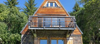 Cozy chalet in Huez with terrace and WiFi