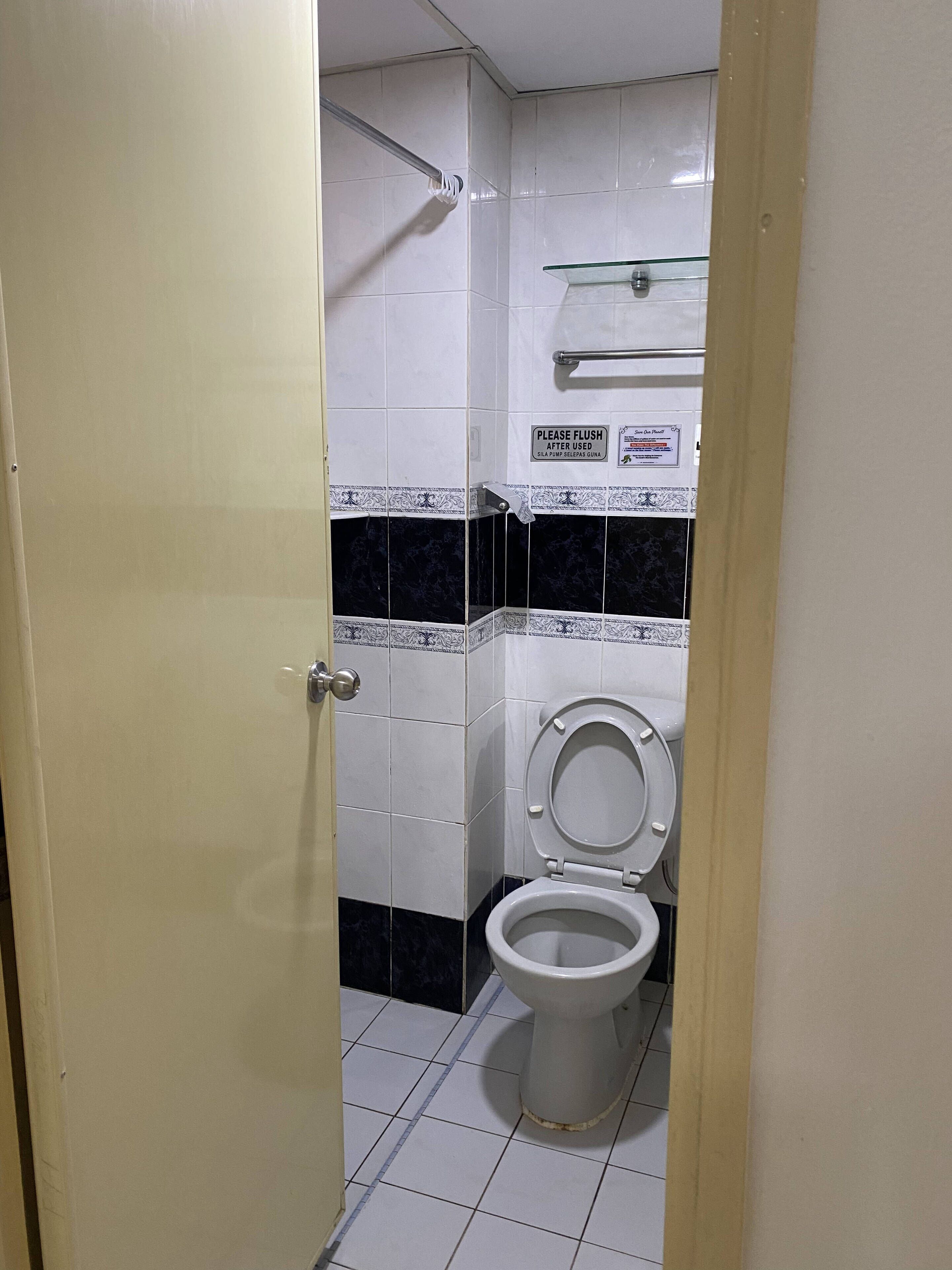 Bathtub, hair dryer, towels, soap