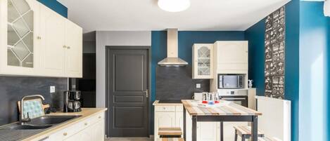 Køleskab, mikrobølgeovn, ovn, opvaskemaskine