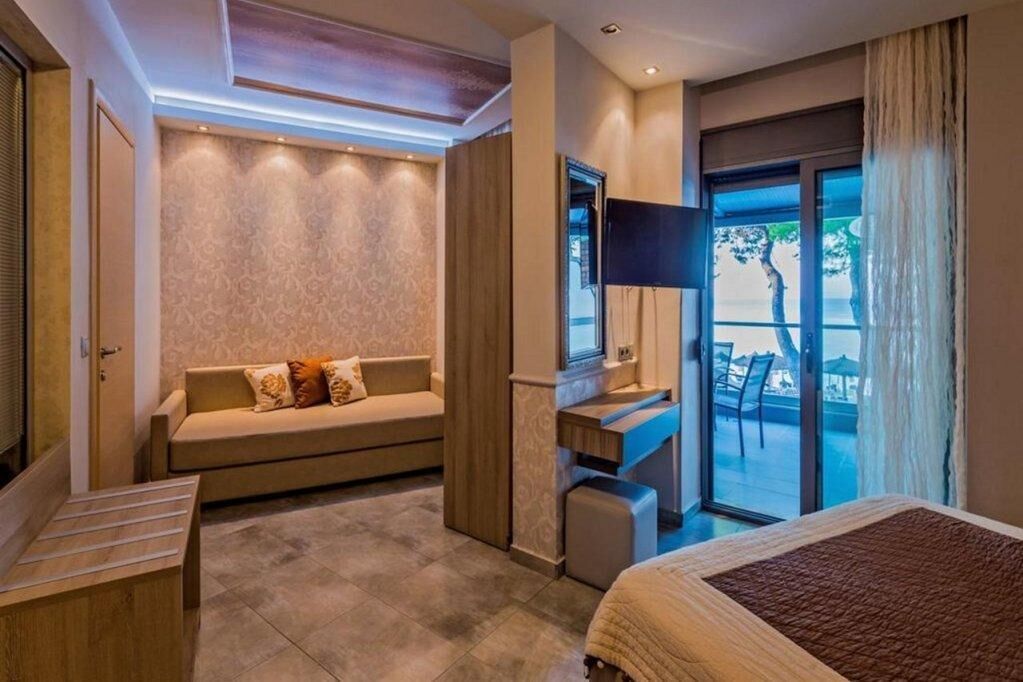 Individually decorated, free cots/infant beds, free WiFi, bed sheets