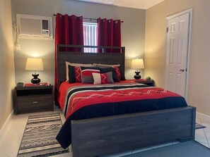 1 chambre, fer et planche à repasser, lit parapluie, Wi-Fi gratuit