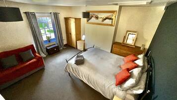 Apartemen | 2 kamar tidur, Wi-Fi gratis, dan seprai linen