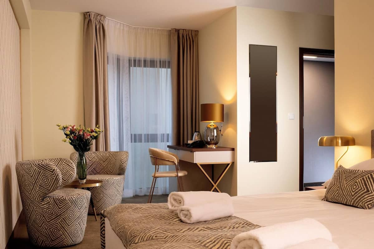 In-room safe, desk, laptop workspace, blackout drapes