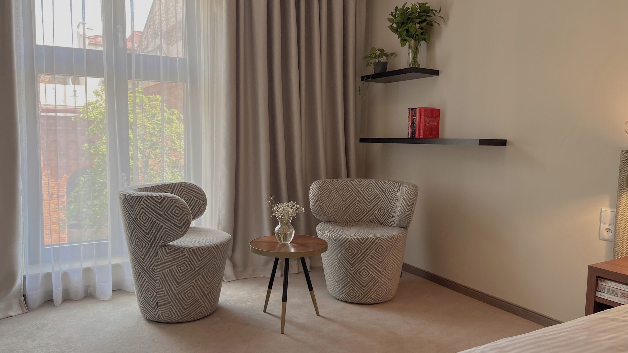 comfort room | 1 bedroom, minibar, in-room safe, desk