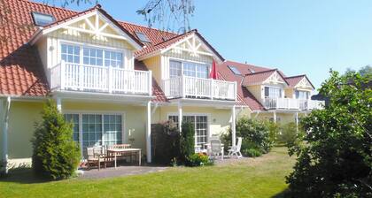 Cozy first floor apartment with south-facing terrace, WLAN, washing machine, max. 4 p.