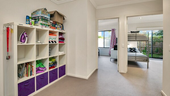 4 bedrooms, iron/ironing board, travel cot, Internet