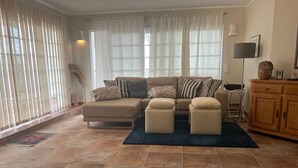 Living area - Beautiful apartment in Morro Jable for up to 4 people (Morro Jable)