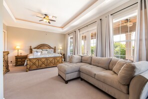 5 bedrooms, desk, iron/ironing board, travel crib