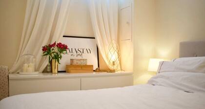 Cozy 1 Bedroom Home Near the City Centre