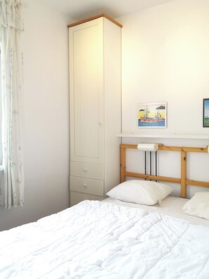 2 habitaciones, cuna de viaje y wifi gratis