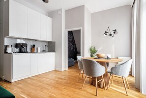 Apartamento luxo | Cozinha americana privada | Cafeteira/chaleira