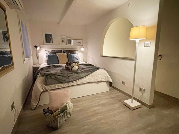 1 bedroom, iron/ironing board, free WiFi, bed sheets - Duplex apartment in the historic center 150 meters from the Duomo (Firenze)