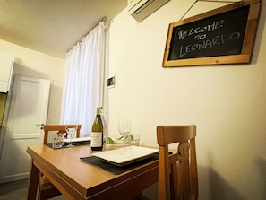 1 camera, ferro/asse da stiro, Wi-Fi gratuito, lenzuola