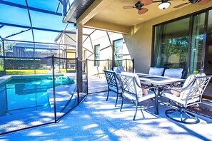 Pool - Family Villa with Home Theater, Private Pool and Game Room (Davenport)