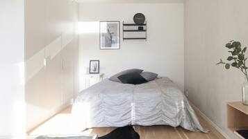 Deluxe-studio | Silitysrauta/-lauta, ilmainen Wi-Fi, vuodevaatteet