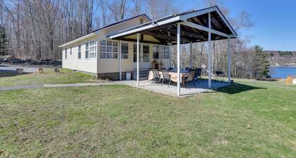 Kayaks & Canoes: Lake-View Retreat in Ellenville!