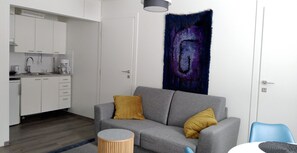 Standard-Apartment, 2 Schlafzimmer, Nichtraucher, eigenes Bad | Wohnzimmer