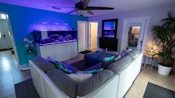 House, 3 Bedrooms | Living room