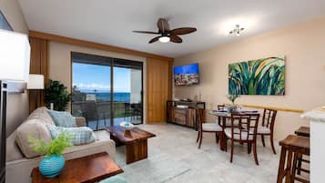 Condo, 1 Bedroom | Interior